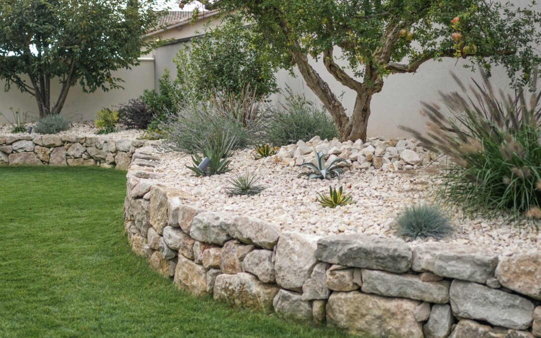 Création de massifs : notre savoir-faire au service de vos extérieurs