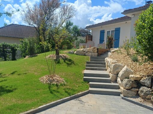 Un jardin repensé dans les moindres détails à Brignais (69)