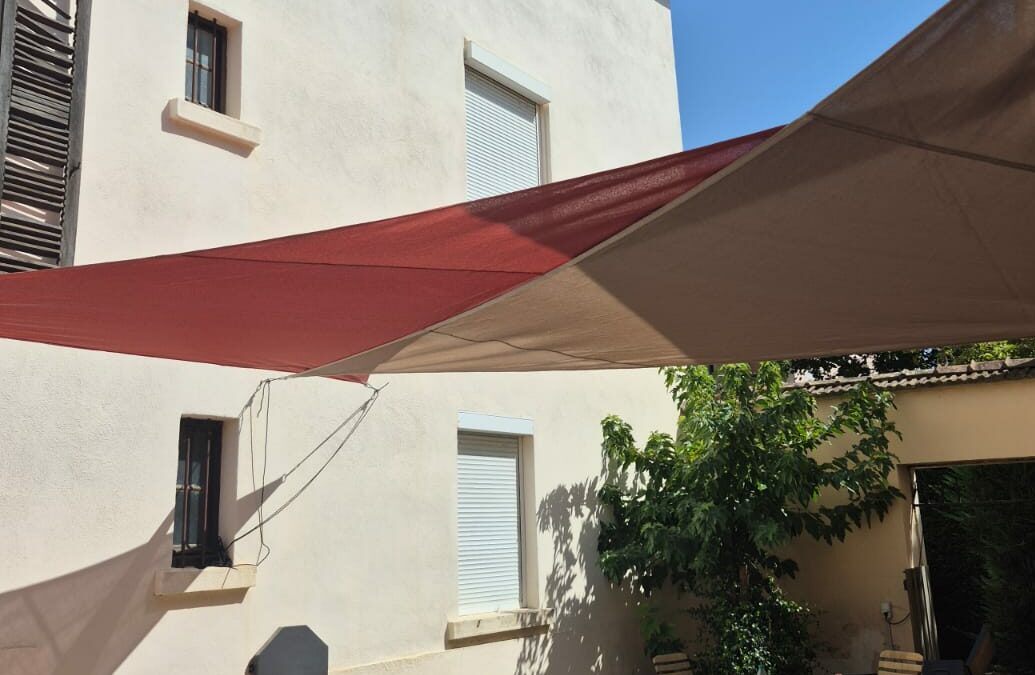 Comment créer de l’ombre pour mieux profiter de son extérieur en été ?